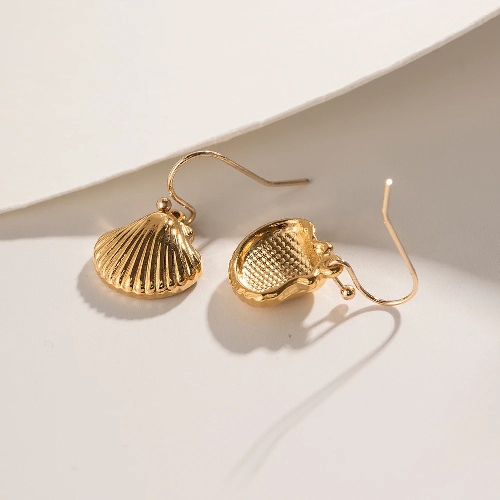 Seashell Earrings , Gold Plated Earrings, Summer Jewelry , Sea lover jewelry, Best Friends Gift